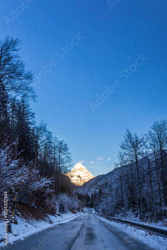 Obraz na płótnie Cold evening in the heart of Julian Alps w salonie