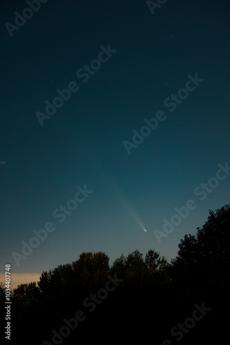 Comet C/2023 A3 (Tsuchinshan-ATLAS) seen over Warsaw, Poland