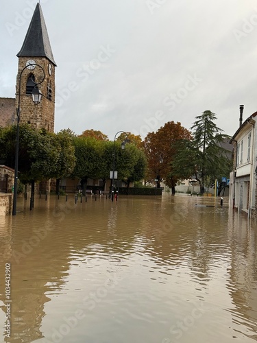 Inondations au centre ville de Saint-Rémy-lès-Chevreuse le 10 octobre 2024