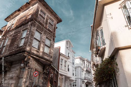 Historical streets of Arnav...