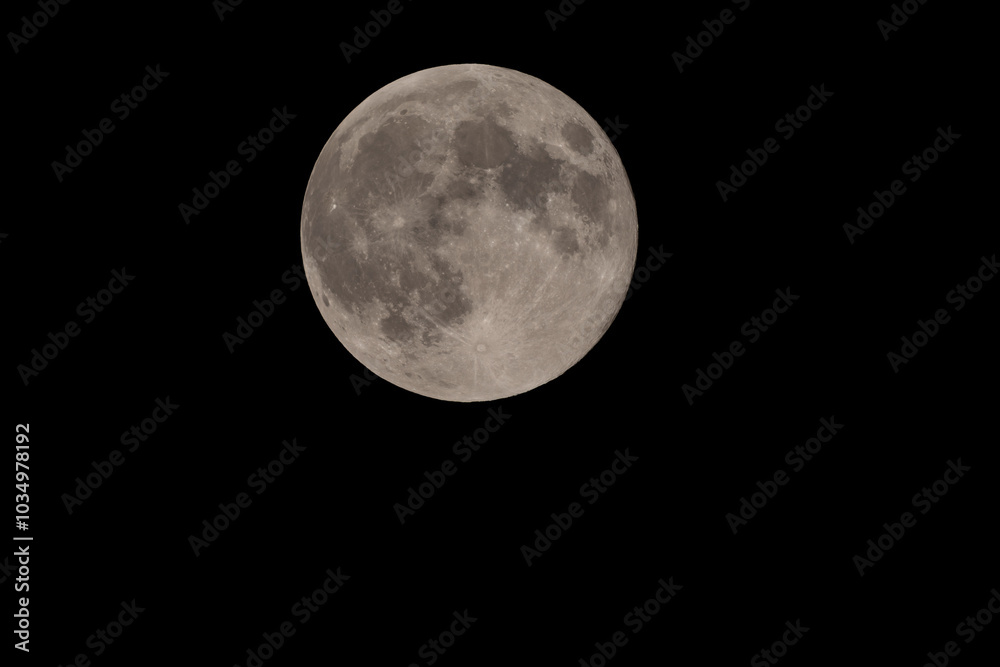 Supermoon in the night sky - Hunter's moon October 17, 2024 Supermoon in the night sky - Hunter's moon October 17, 2024
