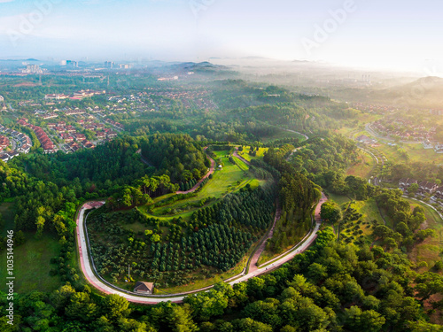 Fotografie Putrajaya Taman Saujana Hijau Sunrise Aerial Drone — Green Urban Park Malaysia 4