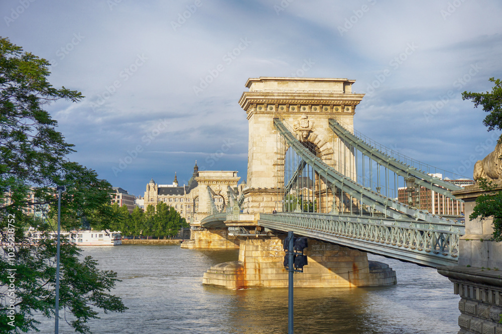 Obraz premium Szechenyi Chain Bridge, Budapest, Hungary