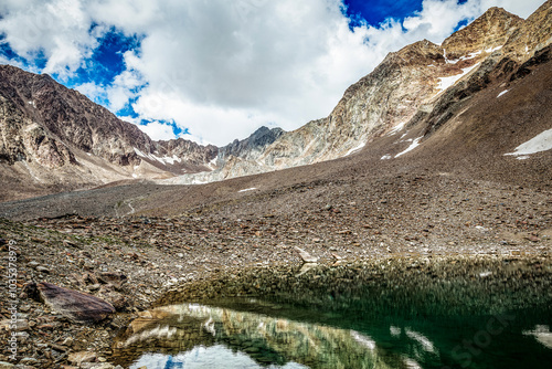 Gletschersee und Wildspitze photo