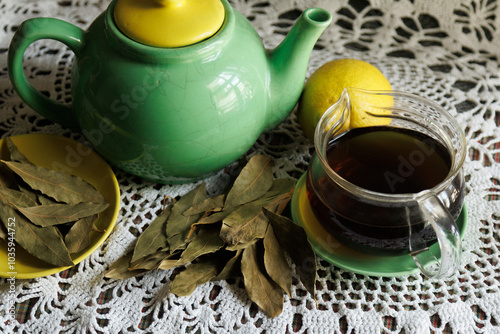 infusión de hojas de Laurel con limón,  photo