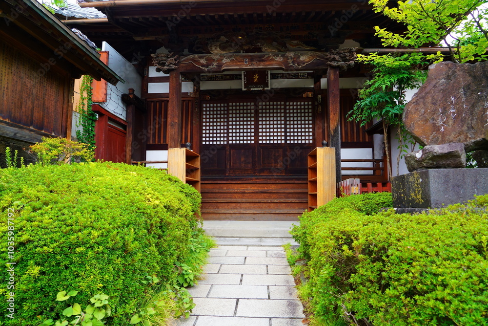 Nagano is the capital and largest city of Nagano Prefecture Nagano is the capital and largest city of Nagano Prefecture