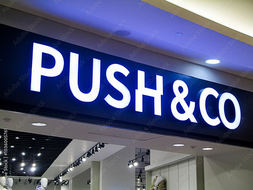 Born in 2021, Push&Co is an urban clothing brand that breaks all ...