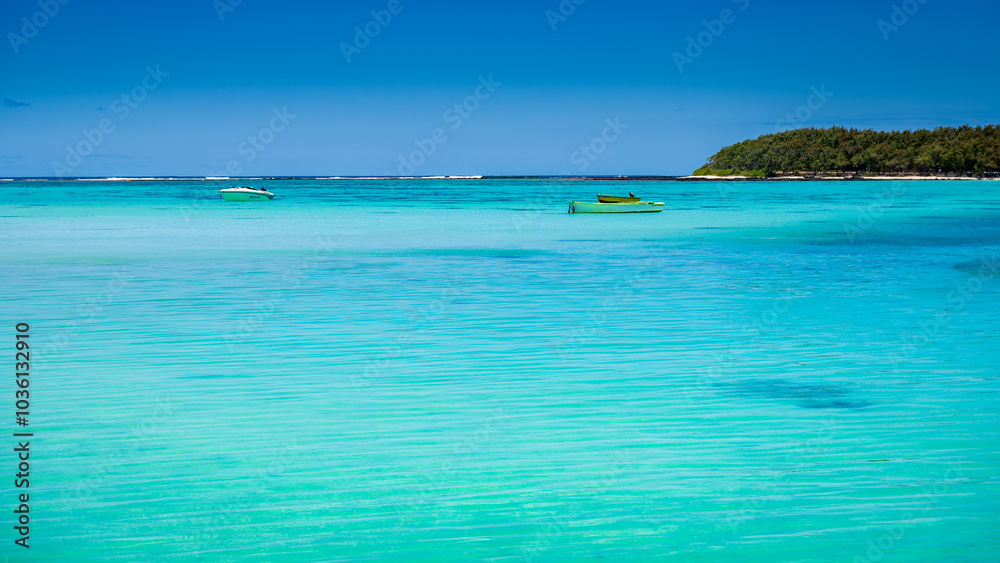 Blue Bay, lagon aux eaux turquoises de l'île tropicale de Maurice