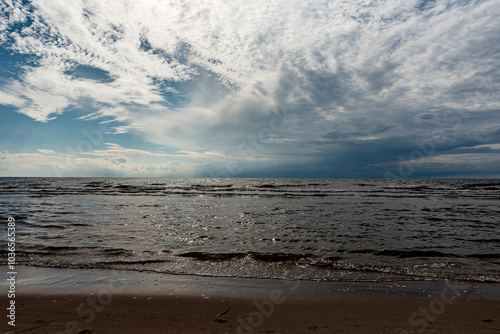 Fototapeta Naklejka Na Ścianę i Meble -  beautiful seascape, dramatic sky, Baltic Sea coast