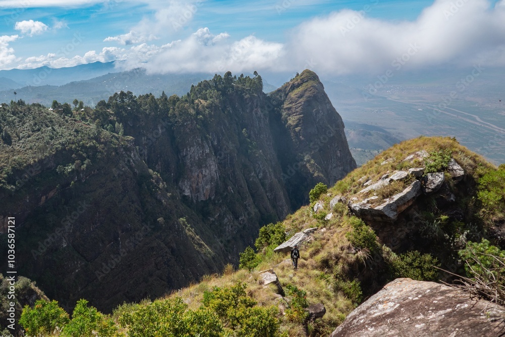 Fototapeta premium Scenic view of a mountain landscapes at Kwa Mkeka Peak on the Usambara Mountains in Lushoto, Tanga Region, Tanzania 