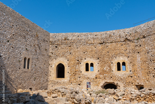 Obraz na płótnie Chlemoutsi (Clermont) castle in Kyllini town, Peloponnese, Greece w salonie
