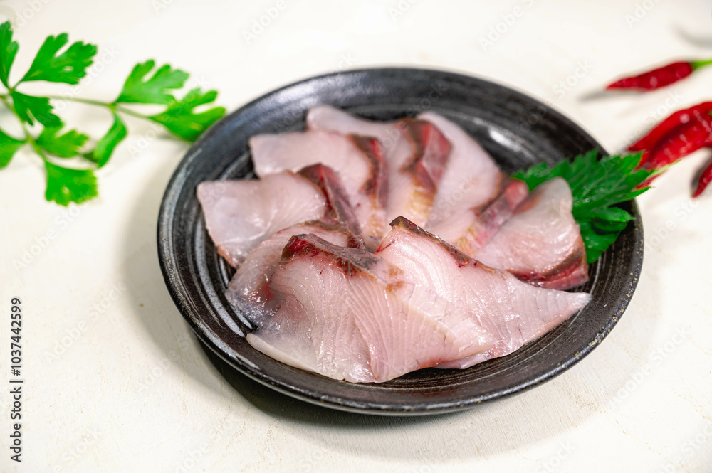 ブリの刺し身 ブリの刺し身