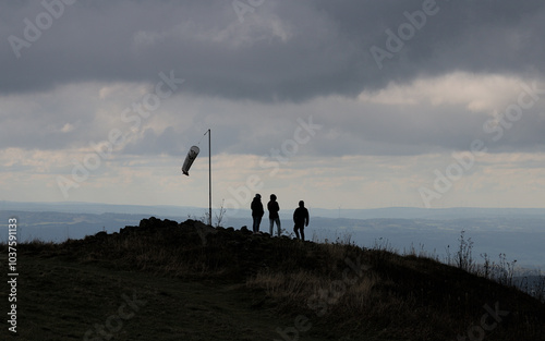 Wasserkuppe, autumn, windbag, sky, clouds, hill, valley, back light, people