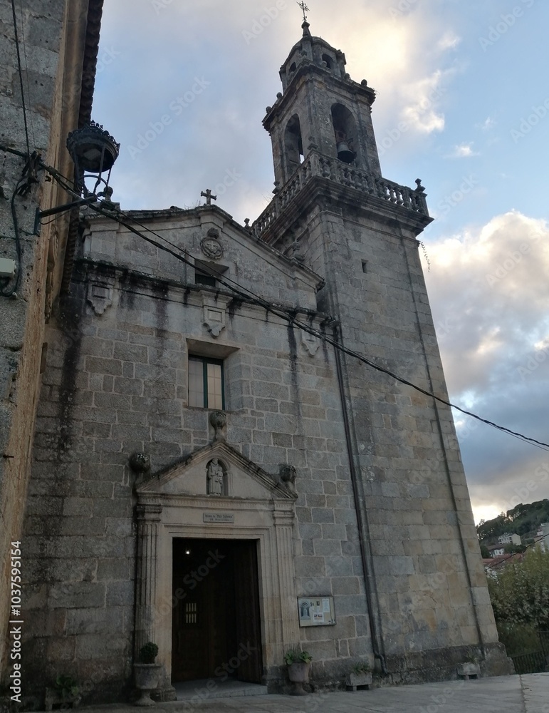 Fototapeta premium Iglesia de San Antonio en Ribadavia, Galicia