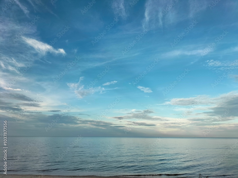 Obraz premium sunset over the sea