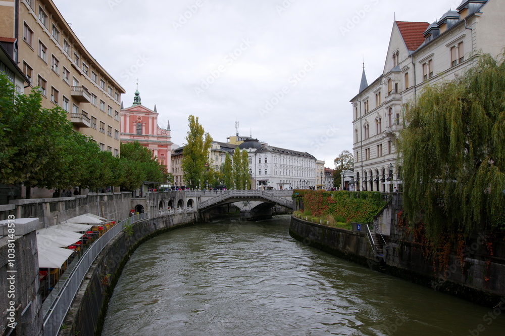 Fototapeta premium Ljubljana is the capital and largest city of Slovenia located along a trade route between the northern Adriatic Sea and the Danube region