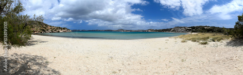 Strand (Achivadolimni Beach) auf der griechischen Insel Milos
 photo