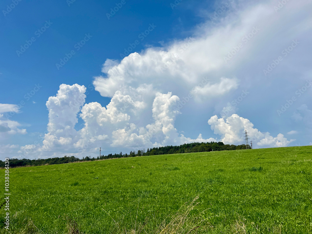 Thundercloud, cumulonimbus Thundercloud, cumulonimbus