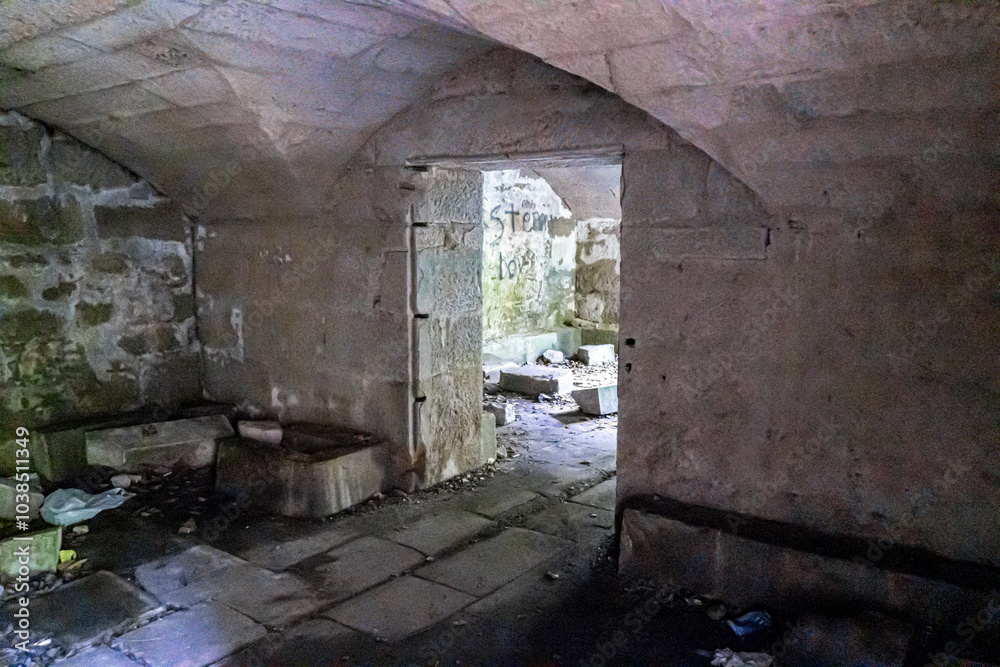 Obraz premium Ruins of Dunmore house Scotland