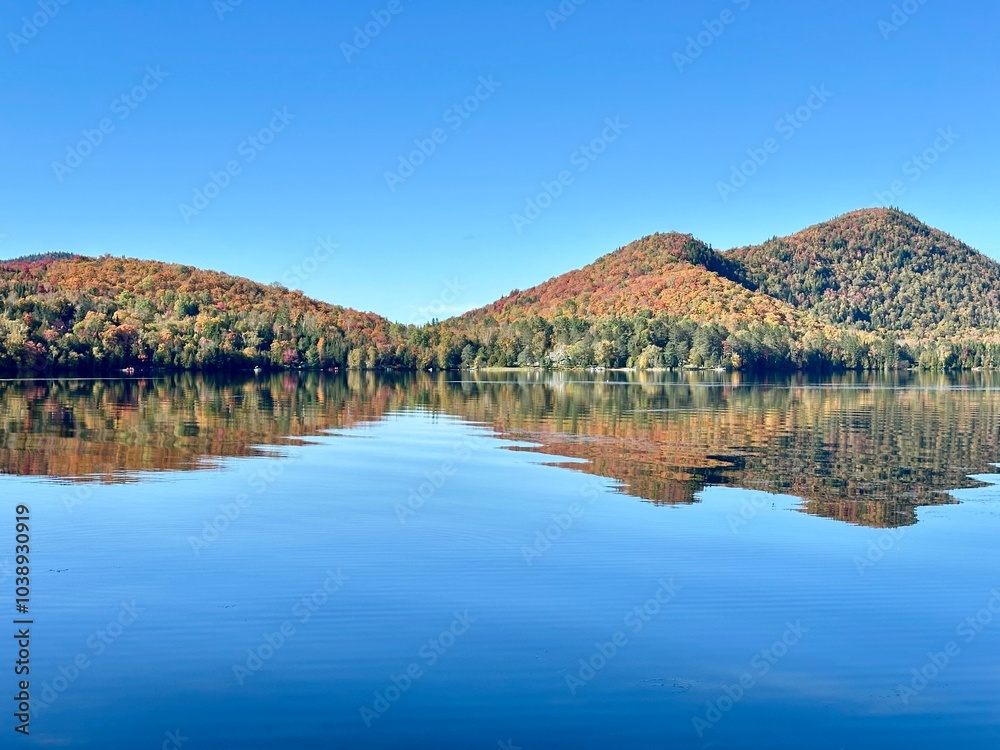 Fototapeta premium Autumn landscape with lake - Mount Tremblant National Park
