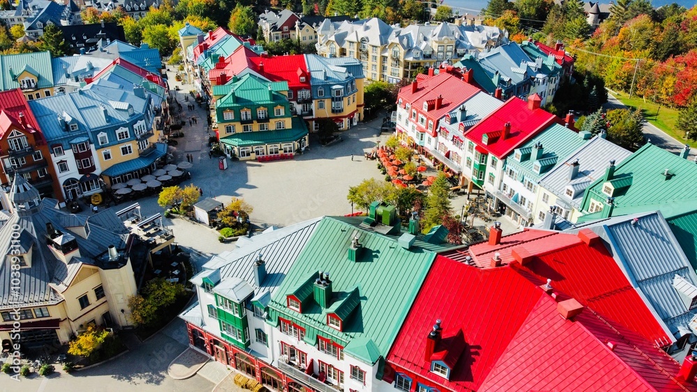 Fototapeta premium Fall in Mount Tremblant Resort Village