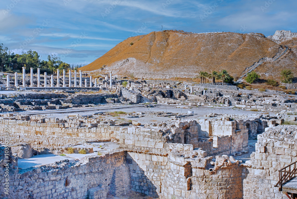 Naklejka premium Beit She'an's ruins. This archeological site had 18 successive ancient towns, is one of the most impressive Roman and Byzantine towns, which location has been strategically significant. Israel, 2016