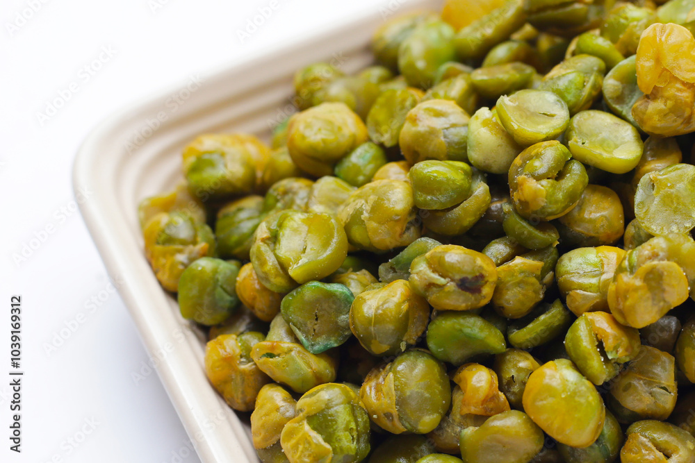 Greennut roasted salted, green peas Greennut roasted salted, green peas
