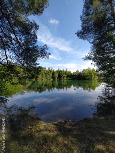 Lago Di Penne water mirror  2 photo