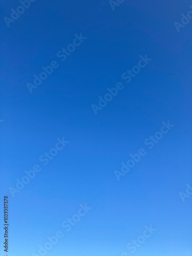 Photography pale blue sky no clouds wallpapaer
