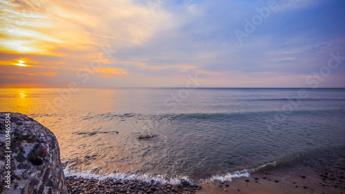 Fototapeta Naklejka Na Ścianę i Meble -  sunset on the Baltic Sea