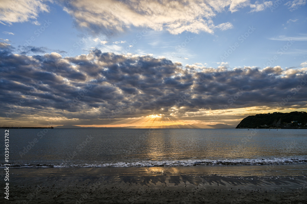 神奈川県逗子海岸からの夕日 神奈川県逗子海岸からの夕日