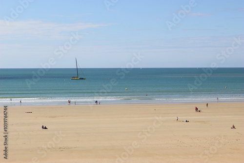 Les Sables-d'Olonne : fin de saison sur la Grande Plage du Remblai