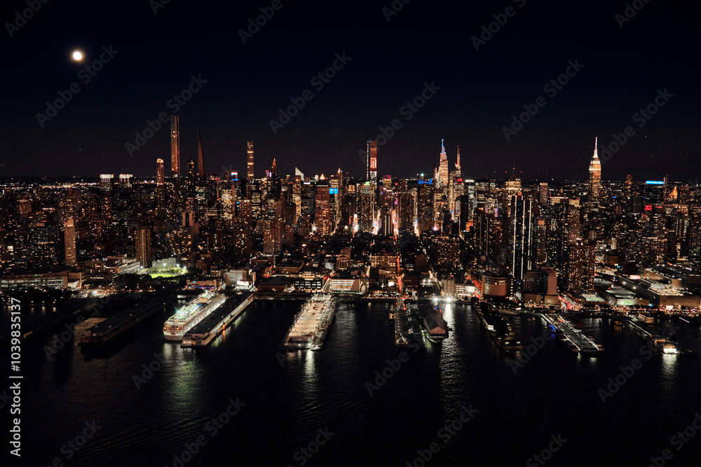 Obraz premium night view of the New York city