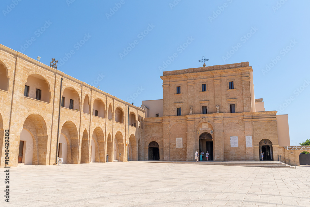 Fototapeta premium Basilica Santuario di Santa Maria de Finibus Terrae, Santa Maria di Leuca, Pouilles, Italie