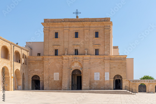 Basilica Santuario di Santa Maria de Finibus Terrae, Santa Maria di Leuca, Pouilles, Italie photo