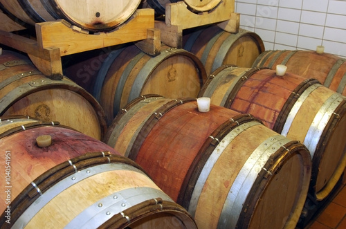Barili, botti di vino, di aceto balsamico