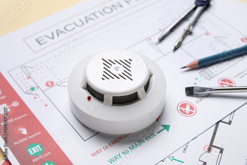 Modern smoke detector with ...
