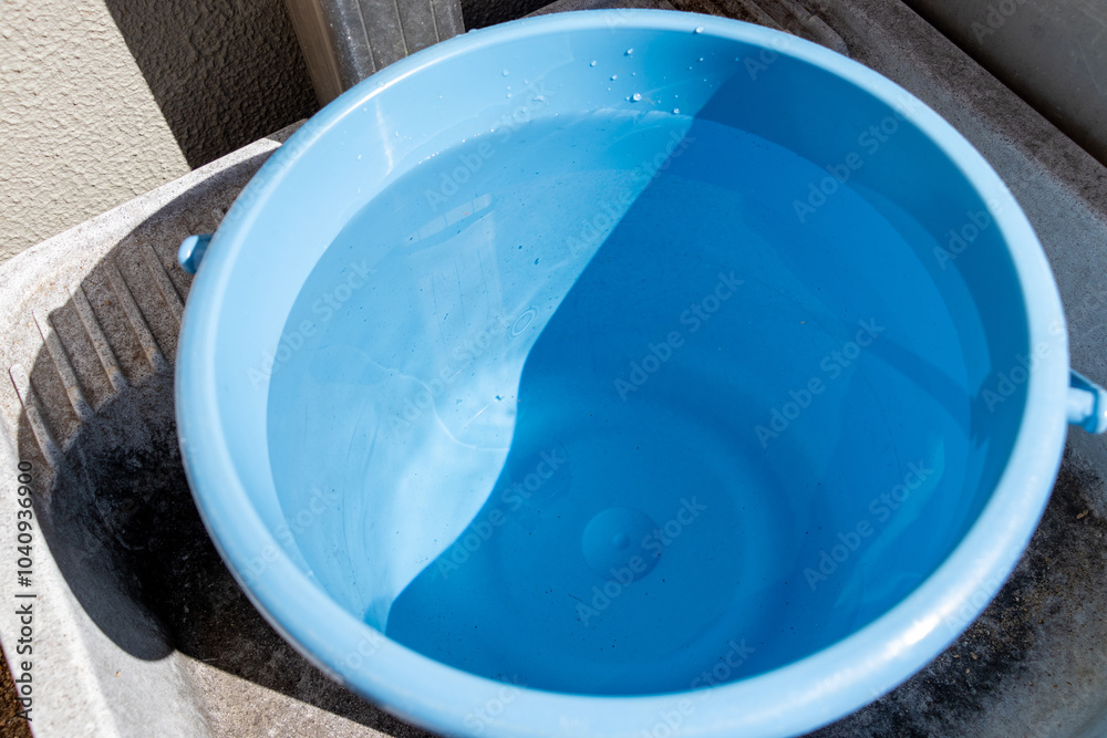 バケツに溜められた水