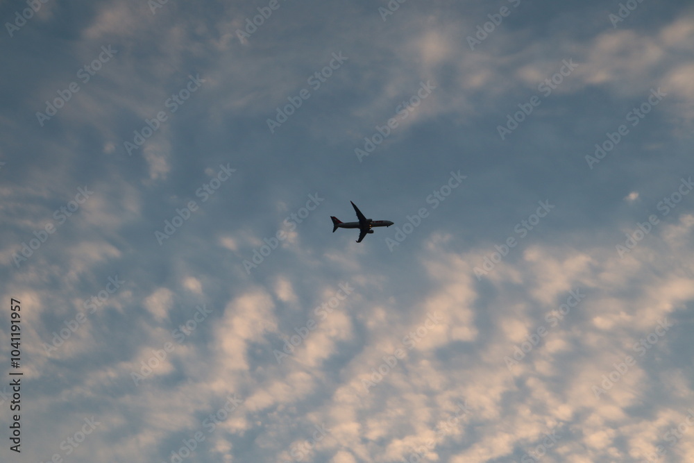 비행기, 하늘을 날다, 하늘, 핑크구름, 구름, 날아가는 비행기, 풍경, Airplane, flying, sky, pink cloud, cloud, flying plane, landscape 비행기, 하늘을 날다, 하늘, 핑크구름, 구름, 날아가는 비행기, 풍경, Airplane, flying, sky, pink cloud, cloud, flying plane, landscape