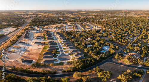 Foto Aerial drone view of new homes occupied and under construction in Sun City near