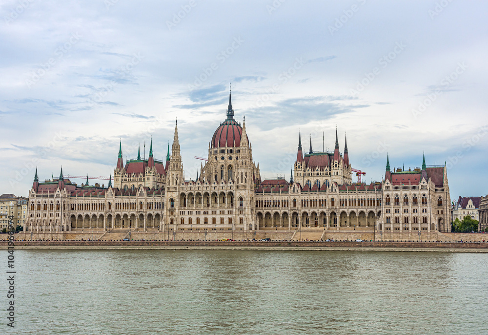 Fototapeta premium Hungarian Parliament - Neo-Gothic Palace with a Neo-Renaissance Dome in Budapest, Hungary.