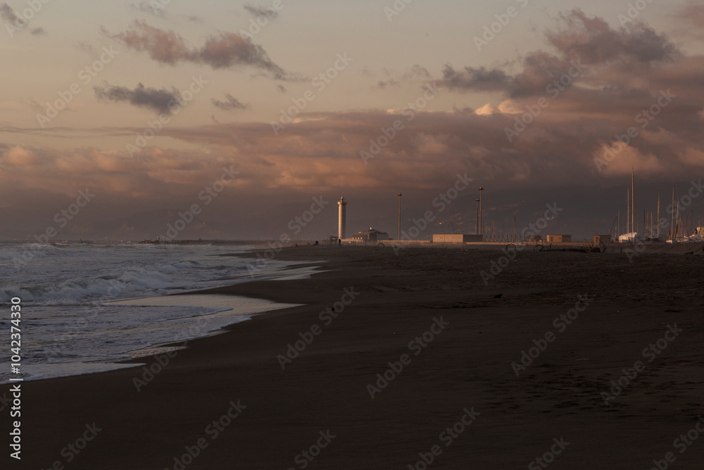 Fototapeta premium sunset on the beach, versilia, tuscany