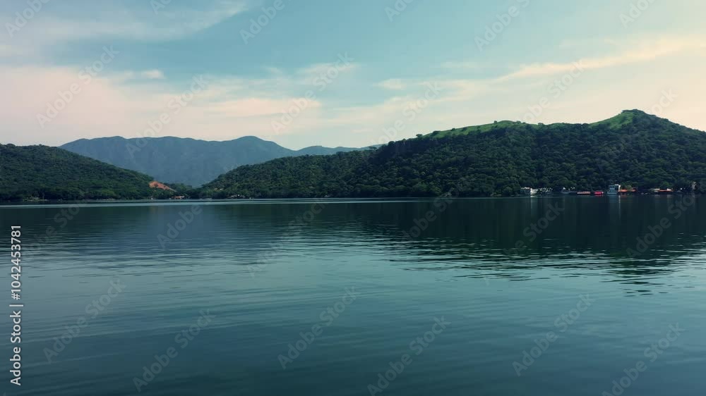 Laguna tranquila en Santa Maria del Oro Nayarit Mexico impresionante belleza en la naturaleza destinos de viaje famosos Laguna tranquila en Santa Maria del Oro Nayarit Mexico impresionante belleza en la naturaleza destinos de viaje famosos