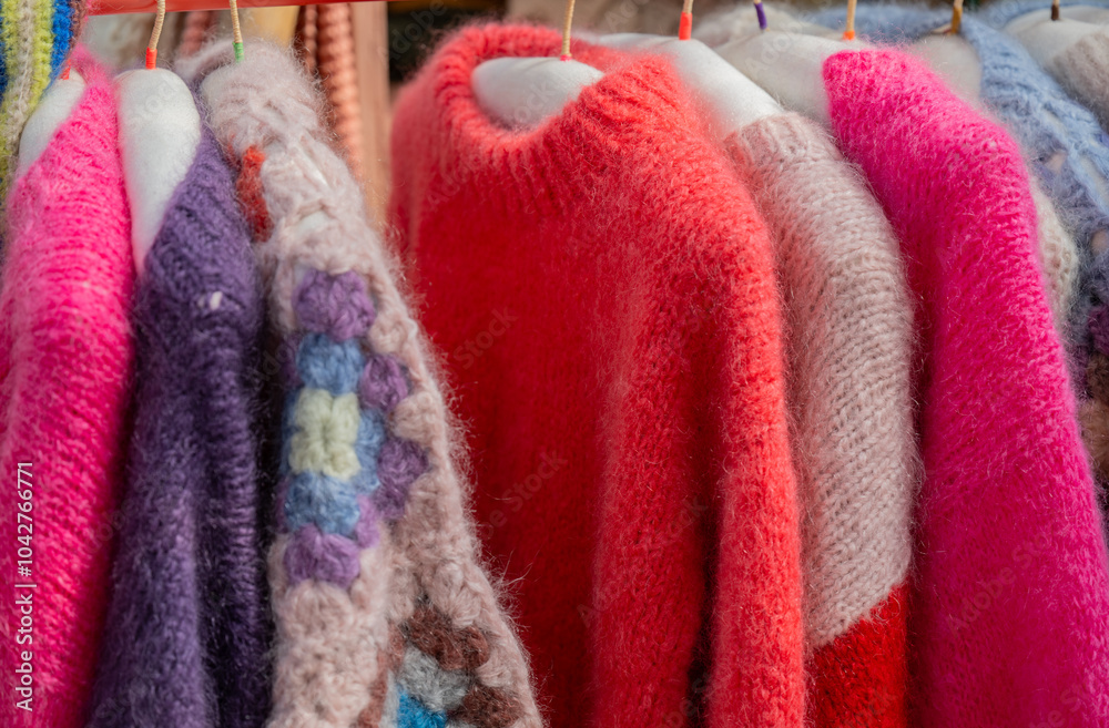 kalte Herbst und Winterzeit ist Mohair Pullover und Mohair Jacken Saison