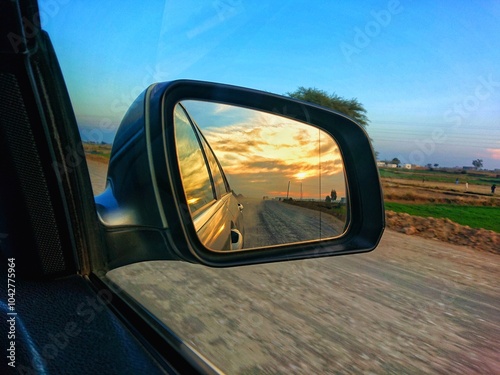 Rear view mirror photo