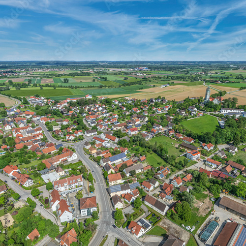 Die Marktgemeinde Biberbach im nördliches Landkreis Augsburg im Luftbild photo