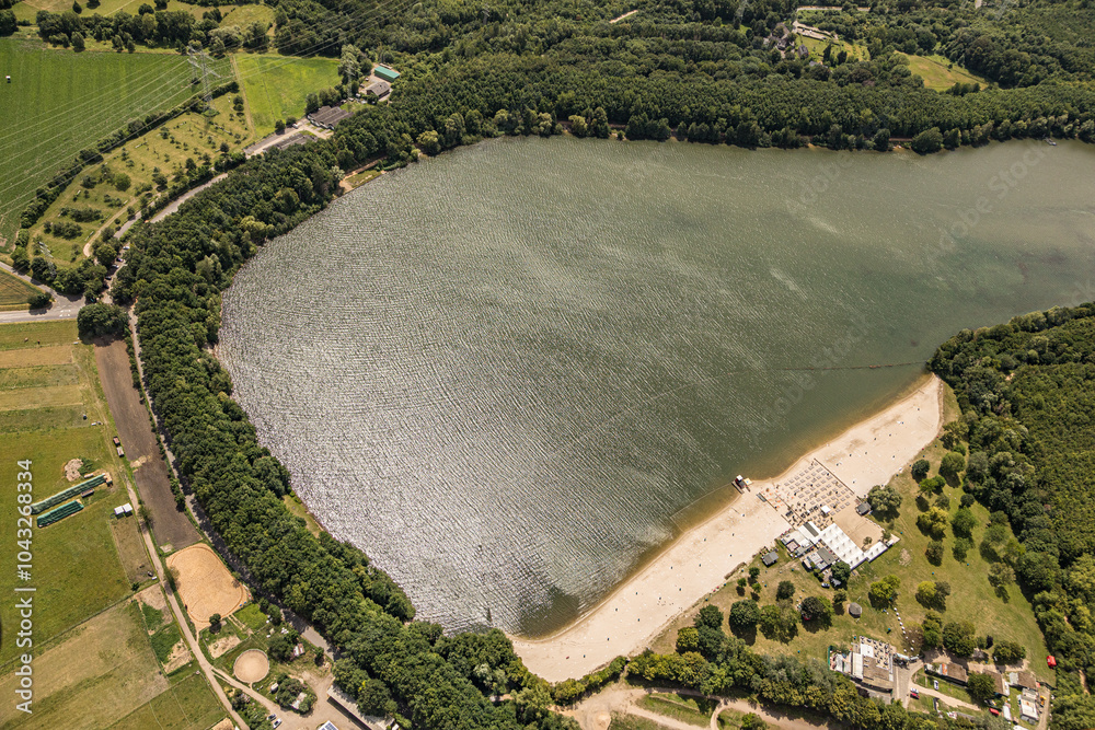 Der OttoMaiglerSee in Hürth (NRW) entstand nach dem Braunkohleabbau