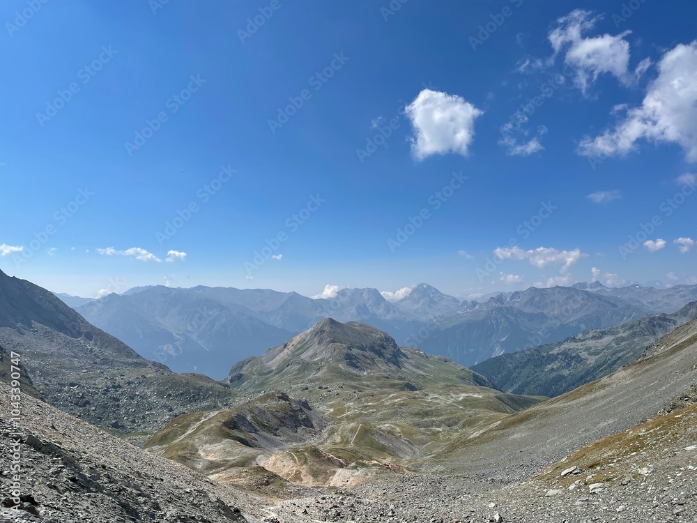 Vue sur les sommets des Pyrénées Vue sur les sommets des Pyrénées