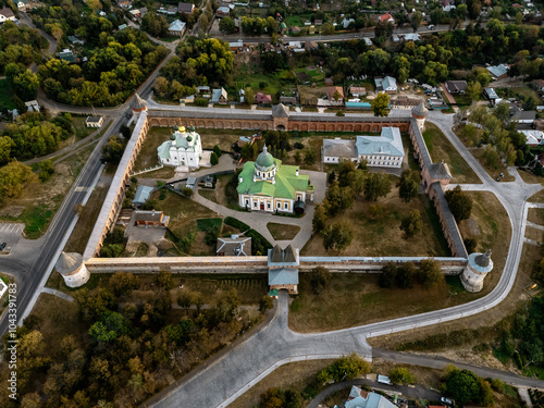 Ensemble of the Zaraysk Kremlin photo