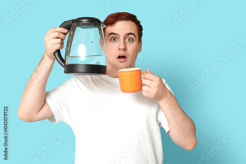 Shocked young man with mode...